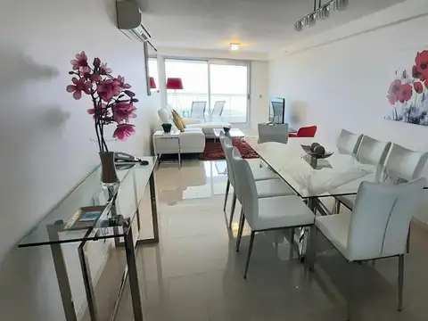 Avenida del Mar Parada 10 de Playa Brava