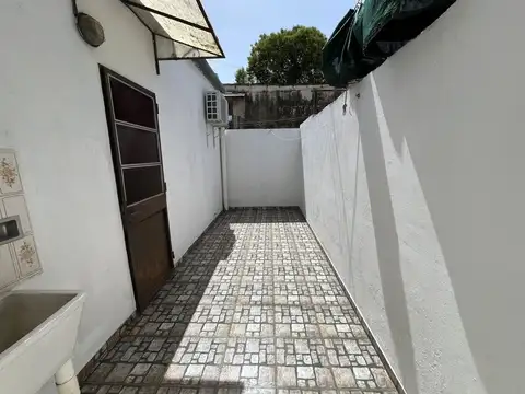 Depto Tipo Casa en Alquiler de 2 dormitorios