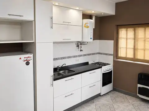 Casa en Venta en Chacarita, USD 245.000