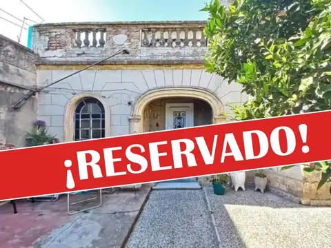 Venta Casa Lote Propio 3 Ambientes con 2 Patios Jardin sobre