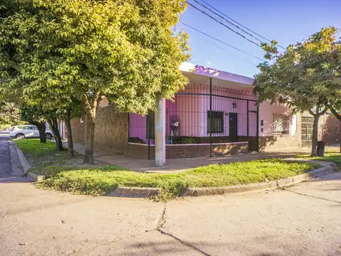 Casa en Venta en Capitan Bermudez, USD 125.000