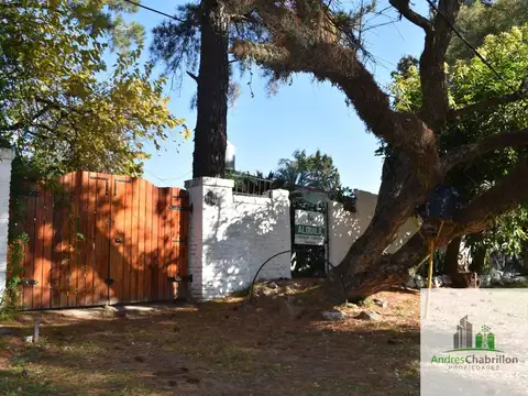 Casa en alquiler c/ cochera en Concordia