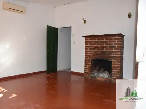 Casa 4 ambientes con 1 baño