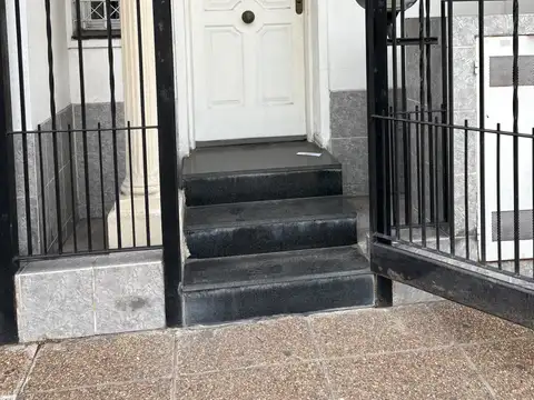 DUPLEX DE 3 AMBIENTES en alquiler en San Justo