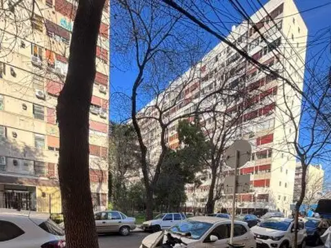 Sarandí 1400, Piso 0