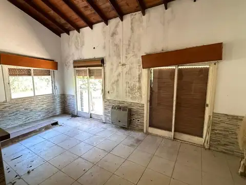 Casa 5 ambientes con 3 baños