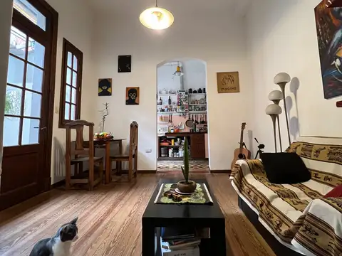 Depto Tipo Casa en Alquiler 80 años