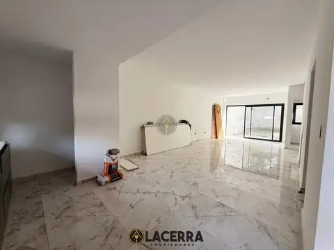 Casa en Venta en Villa Ballester, USD 210.000