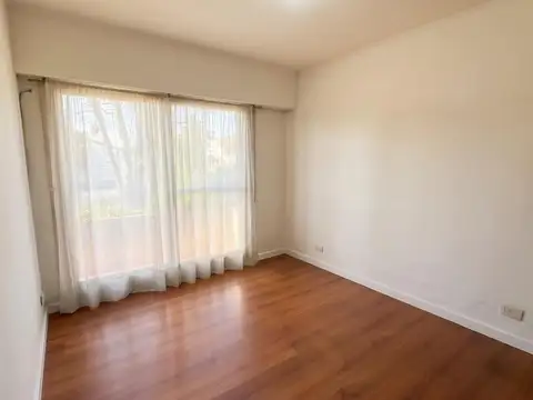 Depto Tipo Casa en Venta en Castelar Norte, USD 130.000