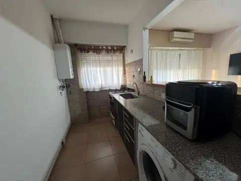 2 AMB AMOBLADO POR ESCALERA