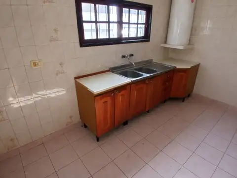Departamento en Alquiler en Moron Norte, $ 790.000