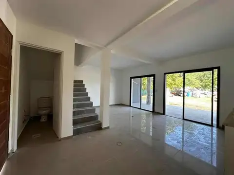 Departamento 4 ambientes con 2 baños