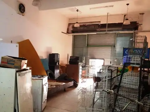 Local en Venta Via Púb.