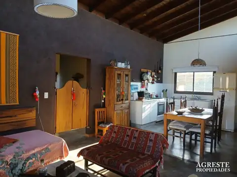 Casa 5 ambientes con 1 baño