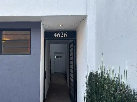 Depto Tipo Casa 2 ambientes con 1 baño