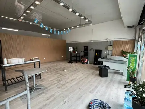 Local en Alquiler 50 años