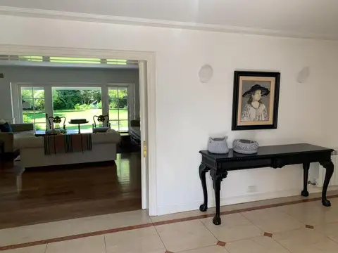 Casa en Alquiler de 4 dormitorios