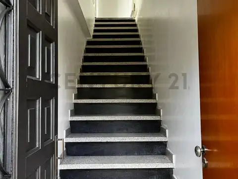 133 y 47 - PH de 3 dormitorios en Alquiler - La Plata