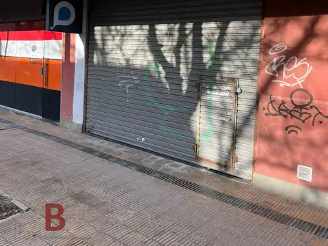 Calle 9 e/ 166 y Av. Montevideo