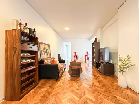 DPTO 6 AMBIENTES VENTA REMODELADO COCHERA CIUDAD