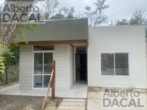 Casa 3 ambientes con 2 baños