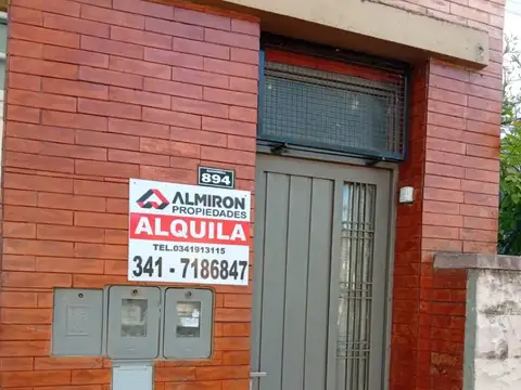 Alquiler | Casa con Local | 2 plantas | Rosario | Barrio Alberdi
