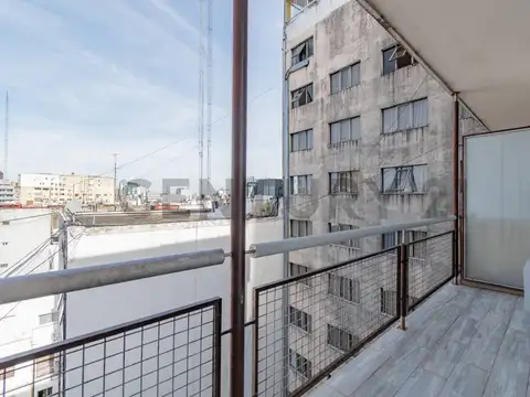 VENTA MONOAMBIENTE CON BALCON / apto credito-RETIRO