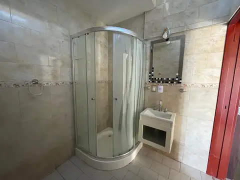 Casa en Alquiler con 1 cochera