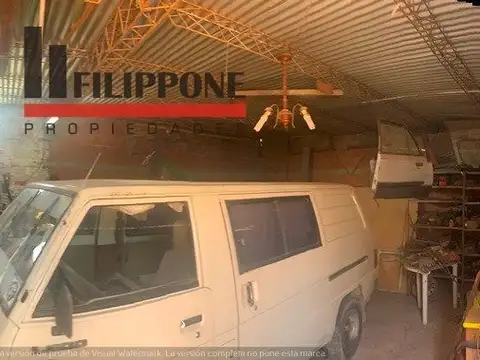 Casa + Galpón En Venta - Di Sarli 200