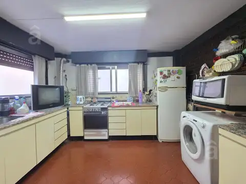 Depto Tipo Casa en Venta 60 años