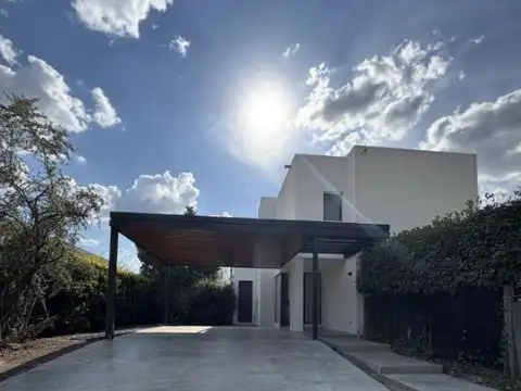 Casa en Alquiler en Aguadas, USD 2.400