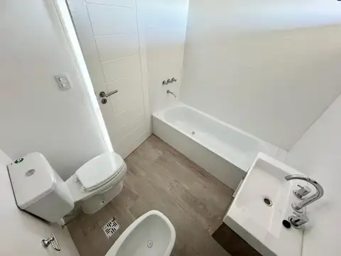 Departamento en Alquiler en Ituzaingo Sur, $ 700.000
