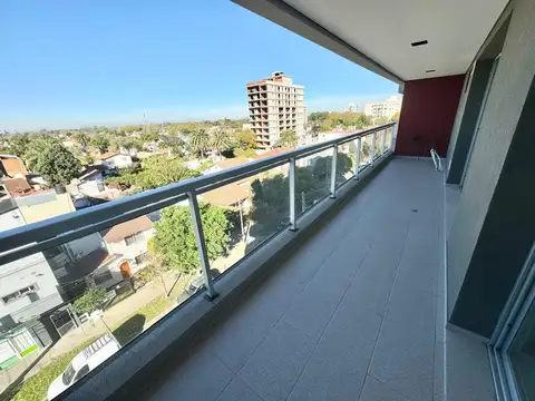 Departamento 2 ambientes con cochera en excelente ubicación.