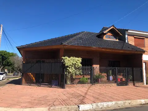CHALET 3 AMBINETES Y DEPTO. 2 AMBIENTES. (VENTA EN BLOK)