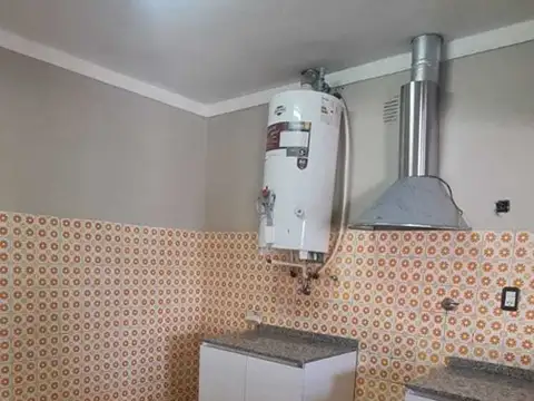 Casa 3 ambientes con 2 baños