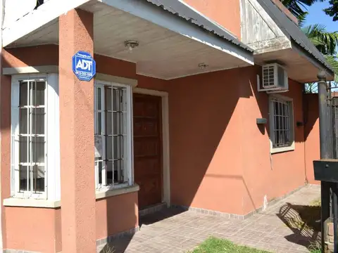 CASA + DEPTO 2 AMBIENTES EN BALLESTER OPORTUNIDAD