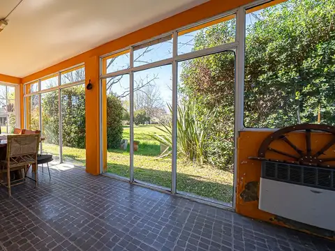 VENTA CASA 4 AMB GUERNICA BARRIO EL PARAISO PILETA