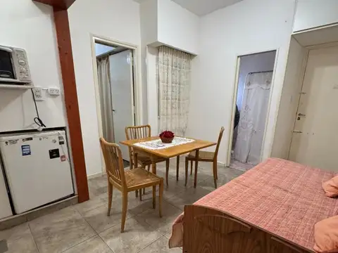 Departamento en Venta en Plaza Colon, USD 44.000