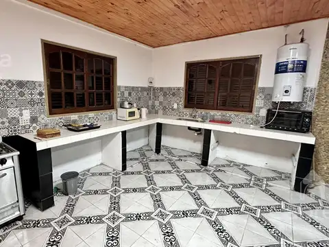 Casa 3 ambientes con 1 baño