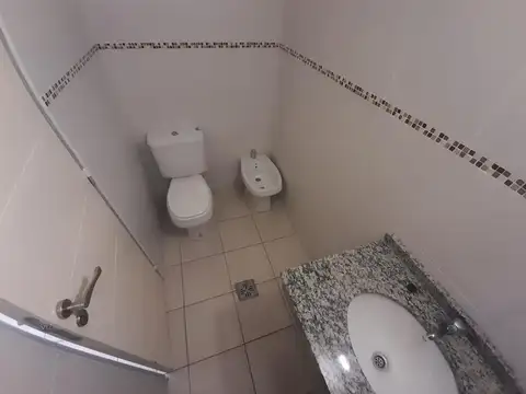 GRAN OFICINA EN VENTA - 120m2 - CENTRO