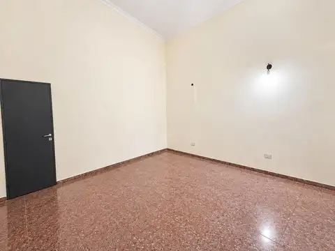 Depto Tipo Casa en Alquiler de 4 ambientes