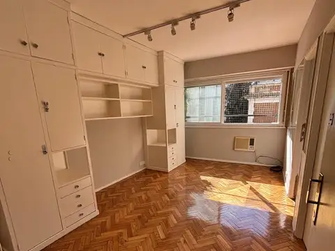 Excelente monoambiente en la mejor zona de Palermo sobre  Boulevard Cerviño. CON O SIN MUEBLES