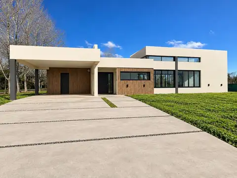 Casa en Venta en Área 60, USD 183.000