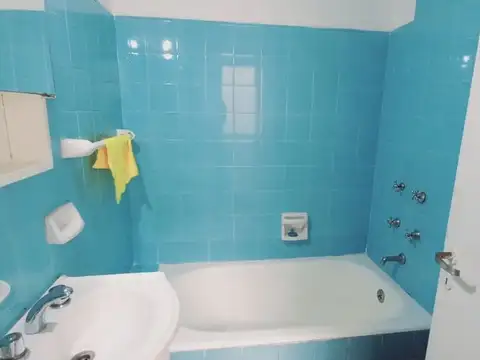 Cómodo monoambiente en Coghlan, excelent ubicación