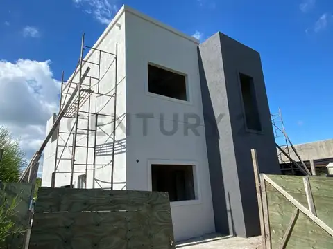 Santa Sofia 100, Piso 0