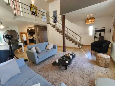 Casa 4 ambientes con 1 baño