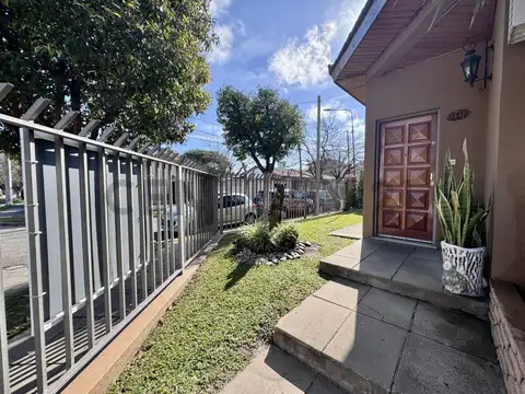 Macias 7100, Piso 0