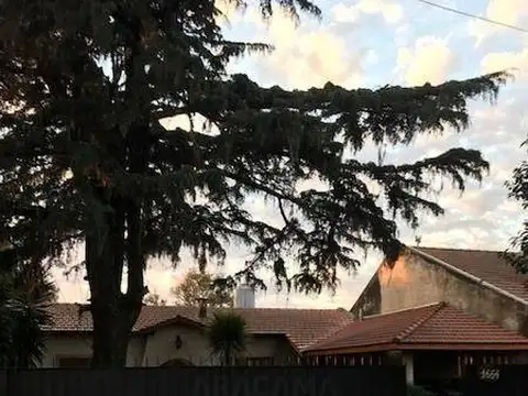 Casa en Venta - Luis Guillon