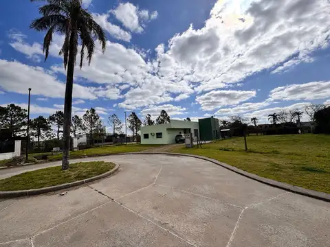 Calle 3 B al 4600 CANTEGRIL FUNES