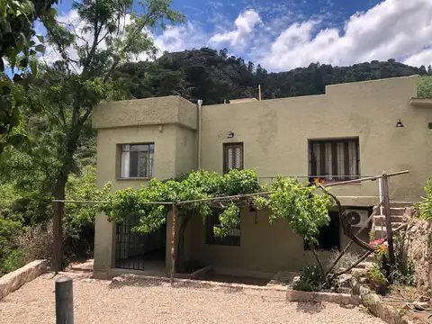 Se vende Casa en Cruz Chica La Cumbre